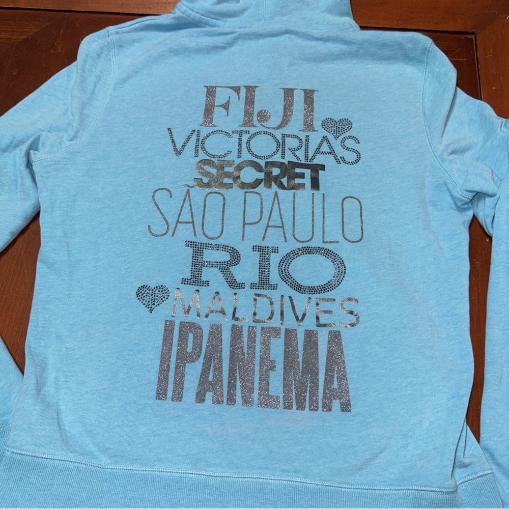Victoria’s Secret Supermodel Essentials Full Zip Global Locations Bling Wing Lg